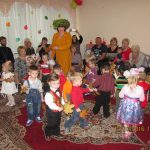Клирик кафедрального собора священник Димитрий Качановский поздравил малышей с праздником