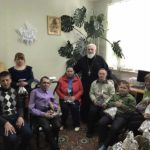 С Рождеством Христовым поздравили инвалидов отделения дневного пребывания ТЦСОН Пуховичского района