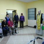 Отдел по церковному социальному служению Борисовских благочиний организовал поездки в больницы сестринского ухода и социальные учреждения