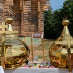 День Крещения Руси отметили в Борисове освящением куполов и накупольных крестов строящегося храма равноапостольного князя Владимира