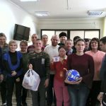 Священнослужитель посетил социальные центры в Борисове