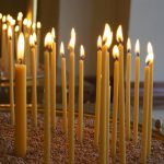 Об освящения свечей и в целом о церковной свече рассказывает благочинный Березинского церковного округа протоиерей Илья Гончарук