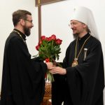 Патриарший Экзарх поздравил сотрудников епархии и собора с праздником Пасхи