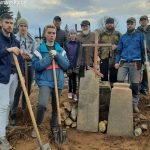 В Марьиной Горке привели в порядок заброшенные могильные памятники