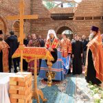 Митрополит Вениамин совершил чин на основание церкви на территории кладбища «Колодищи»