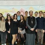 Священник провел беседу с гимназистами на тему «Семья, Любовь и Верность»