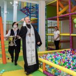 Священник совершил освящение детского развлекательного центра в Борисове