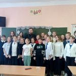 Иерей Сергий Чукович встретился с учащимися Жодинской женской гимназии и побеседовал с ними о понятиях добра и зла