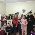 Поздравление с Рождеством посещающих отделение обеспечения дневного пребывания для инвалидов ТЦСОН Пуховичского района