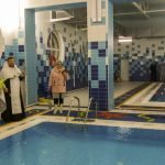 Протоиерей Александр Лазовский совершил великое водосвятие и окропил крещенской водой помещения в спортивном комплексе «Игуменский»