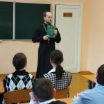 Иерей Андрей Ивойлов провел беседу с учащимися Дукорской СШ Пуховичского района