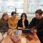 Иерей Сергий Чукович посетил Жодинский политехнический колледж и провел беседу со студентами