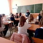 Священник Сергий Чукович побеседовал с воспитанницами женской гимназии о грехе сквернословия