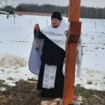 Освящение поклонного креста в деревне Дубники