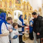 В день Крещения Господня в храмах Борисовской епархии раздавали информационные буклеты о празднике