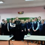 Иерей Вадим Свириденко провел беседу с семиклассниками