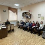 В Смолевичском райисполкоме обсудили вместе со священником воспитание нравственности и патриотизма среди школьников района