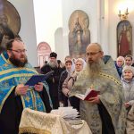 Смолевичские верующие поклонились частице Пояса Пресвятой Богородицы