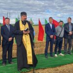 Благочинный Смолевичского церковного округа принял участие в районном празднике «Зажинки 2024»
